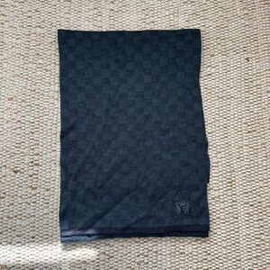 Louis Vuitton Damier Scarf